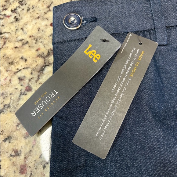 Lee Women's Indigo Blue Mid Rise Regular Fit Trousers - Picture 3 of 9